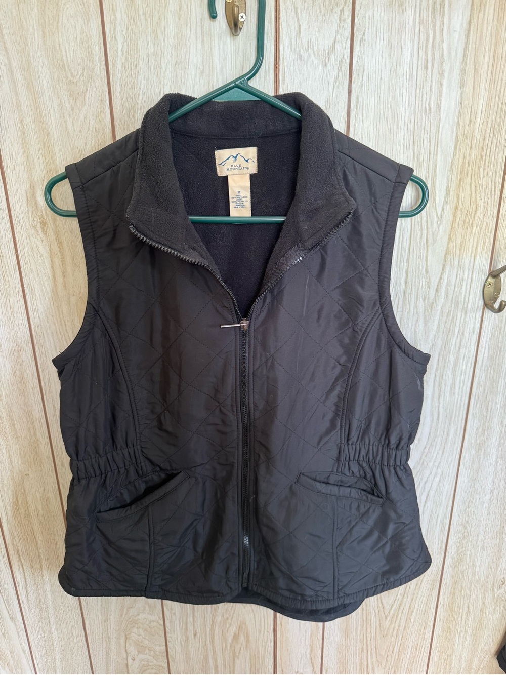 Women's Quilted Black Vest with Fleece Collar